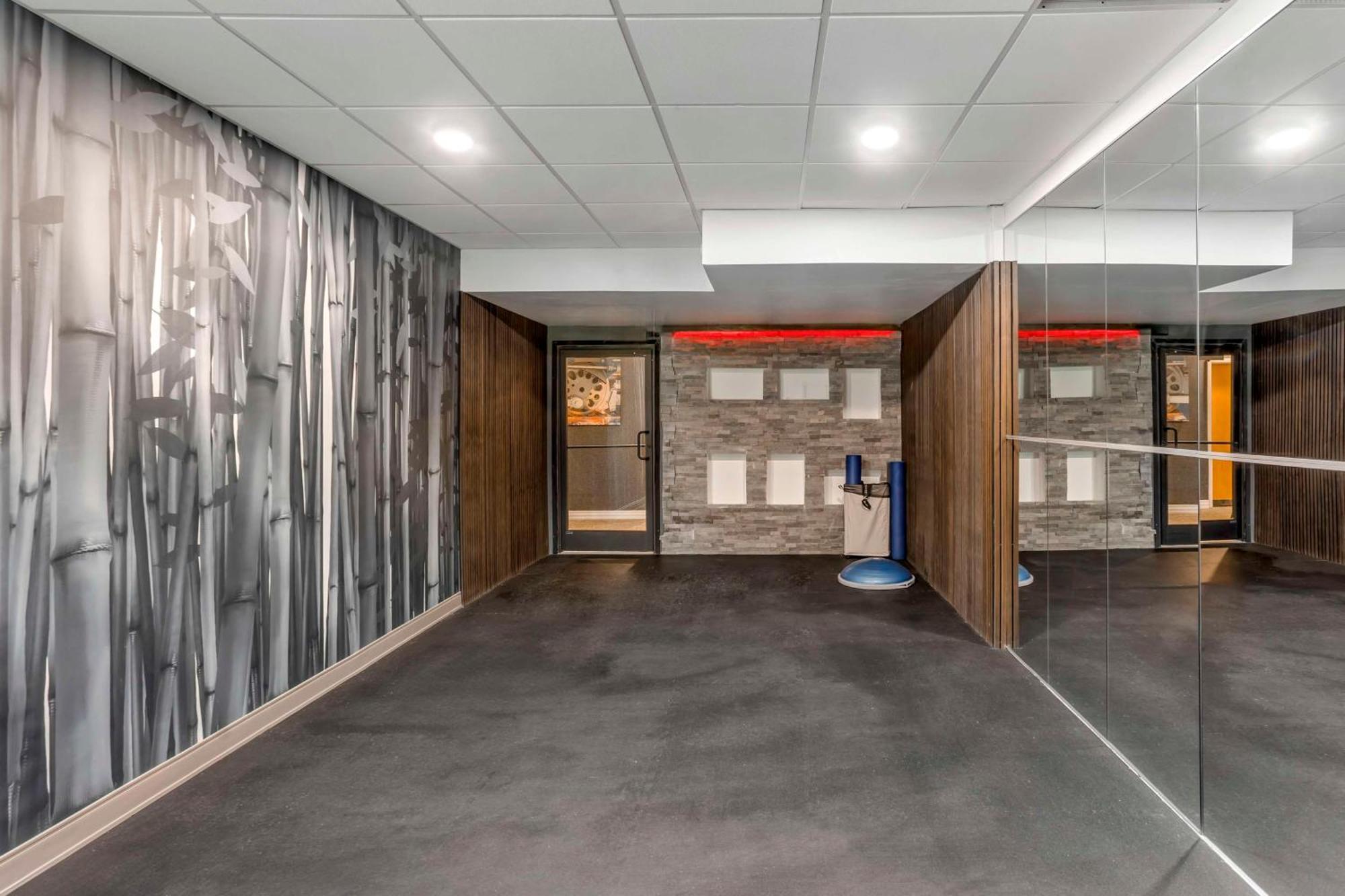 Best Western Plus Heritage Rail Inn & Suites York Esterno foto