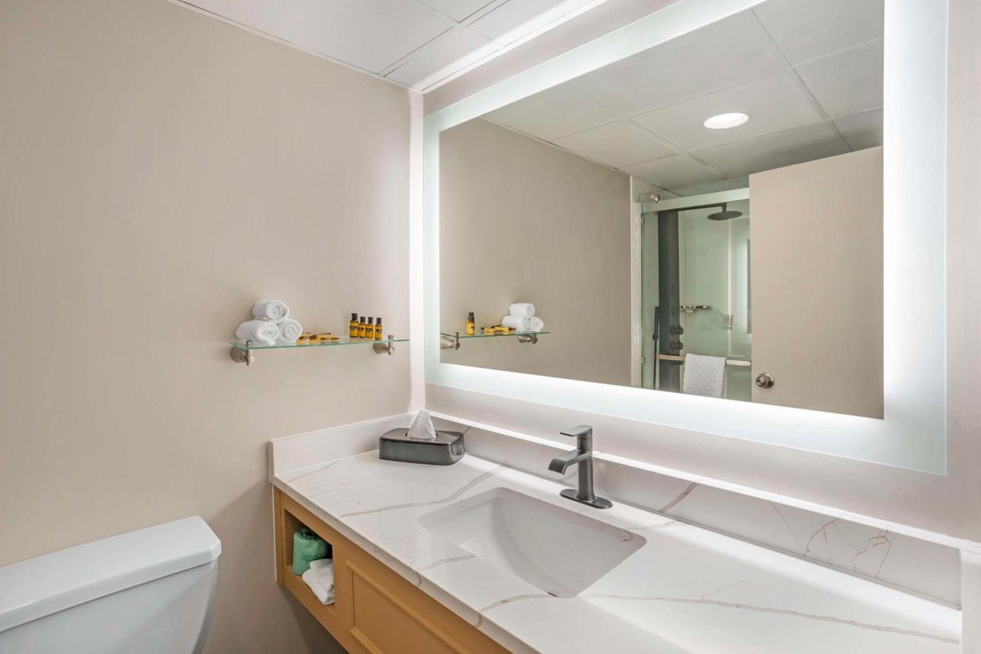 Best Western Plus Heritage Rail Inn & Suites York Esterno foto