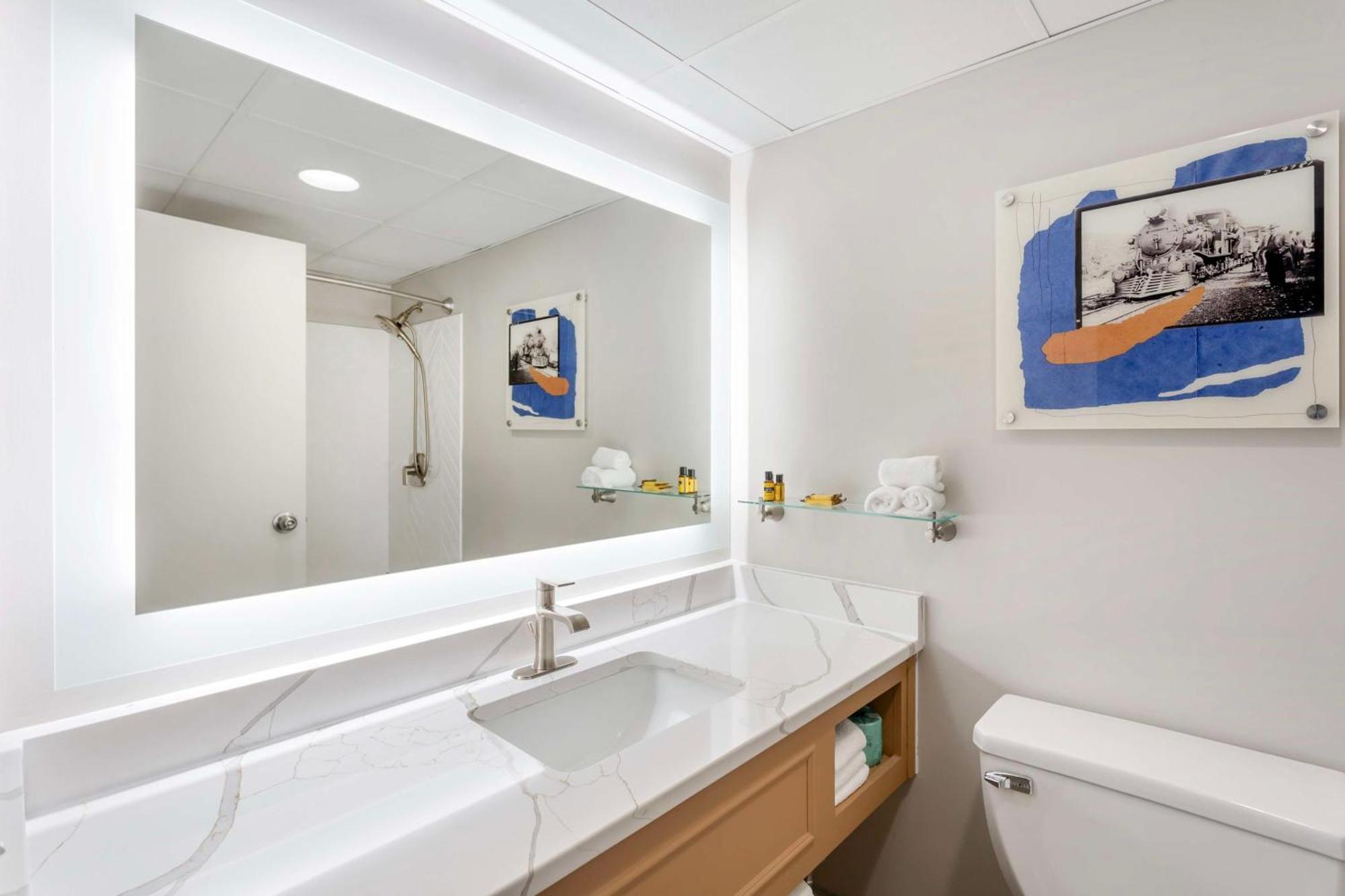Best Western Plus Heritage Rail Inn & Suites York Esterno foto