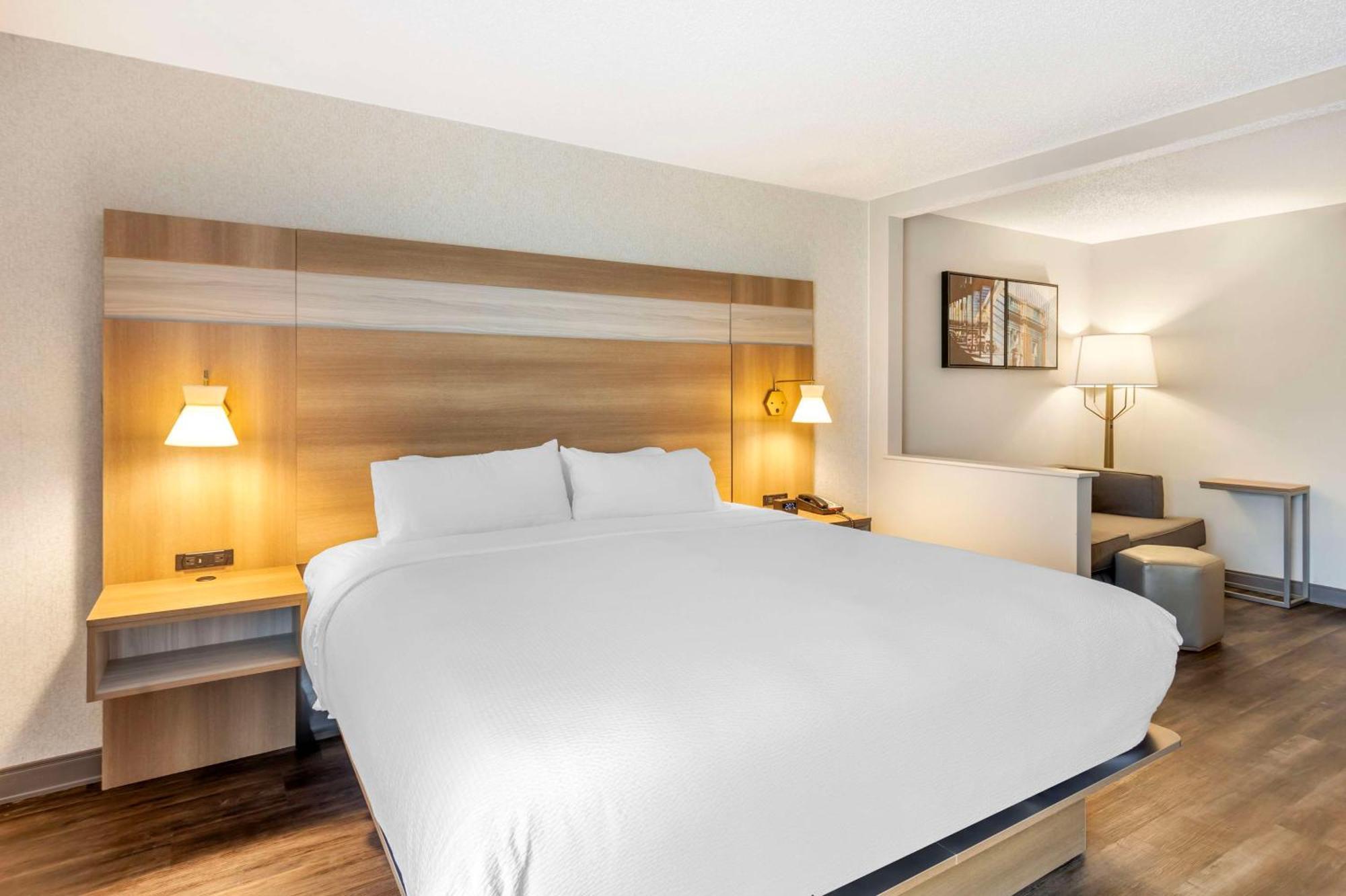Best Western Plus Heritage Rail Inn & Suites York Esterno foto