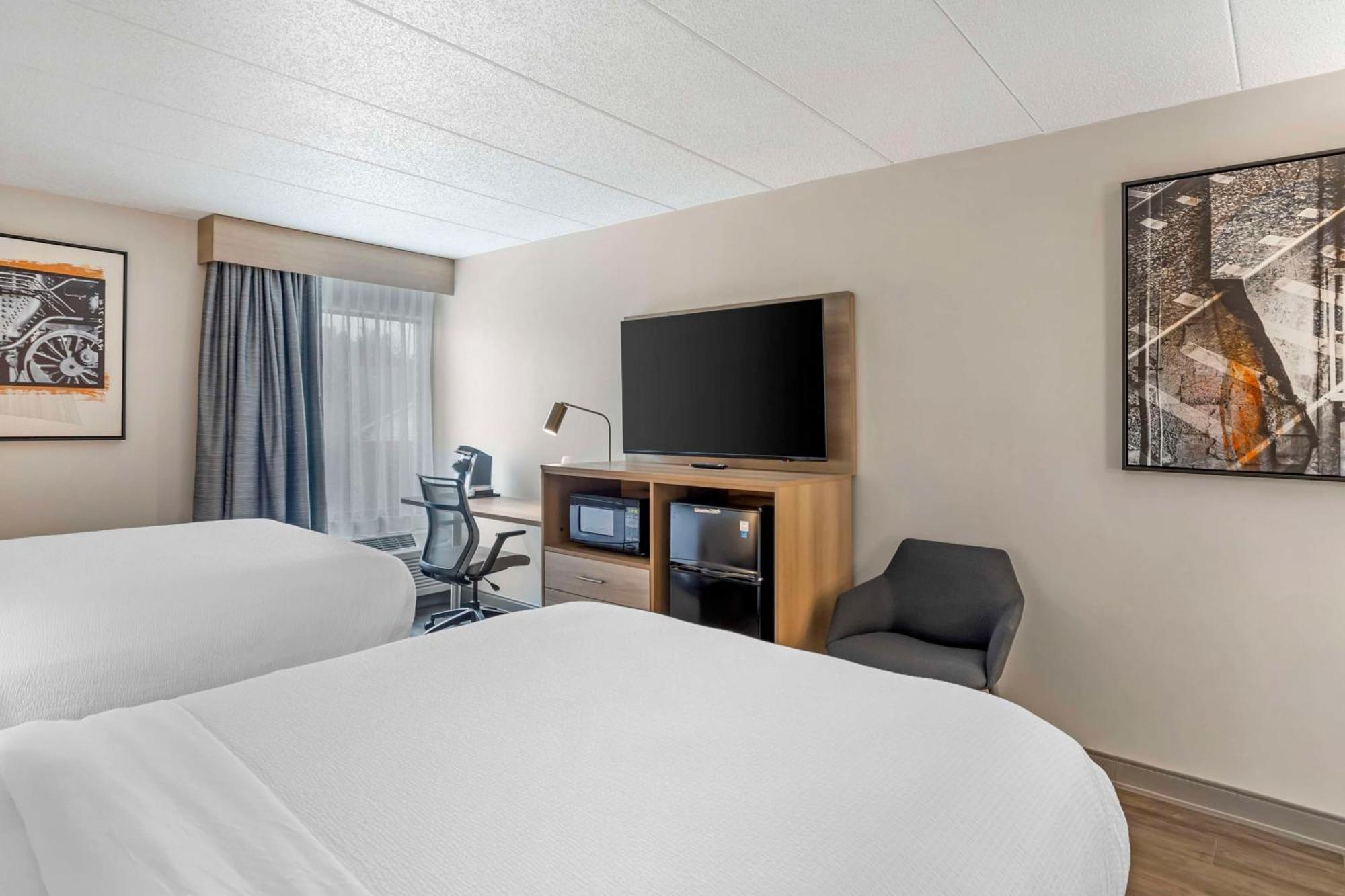 Best Western Plus Heritage Rail Inn & Suites York Esterno foto