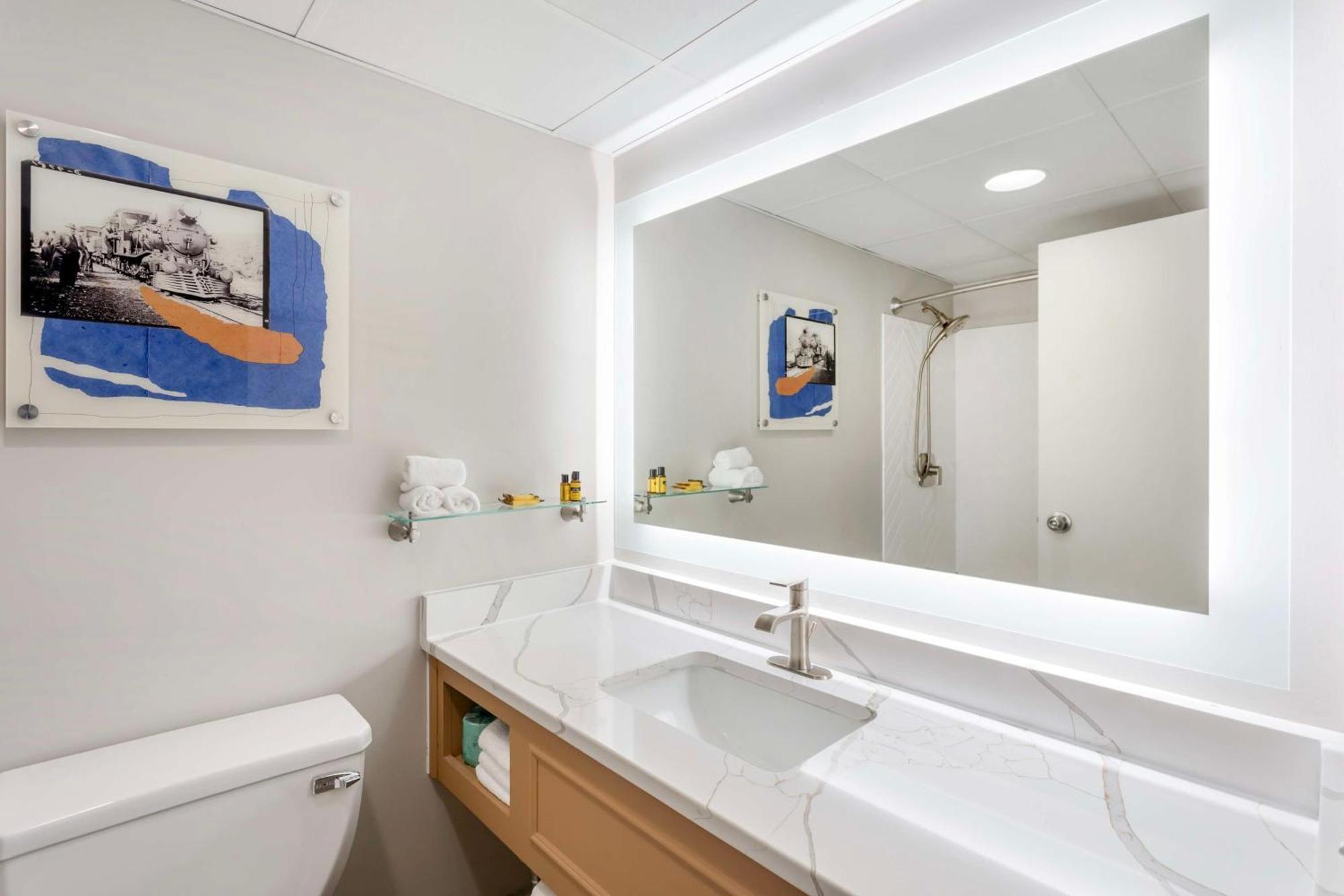 Best Western Plus Heritage Rail Inn & Suites York Esterno foto