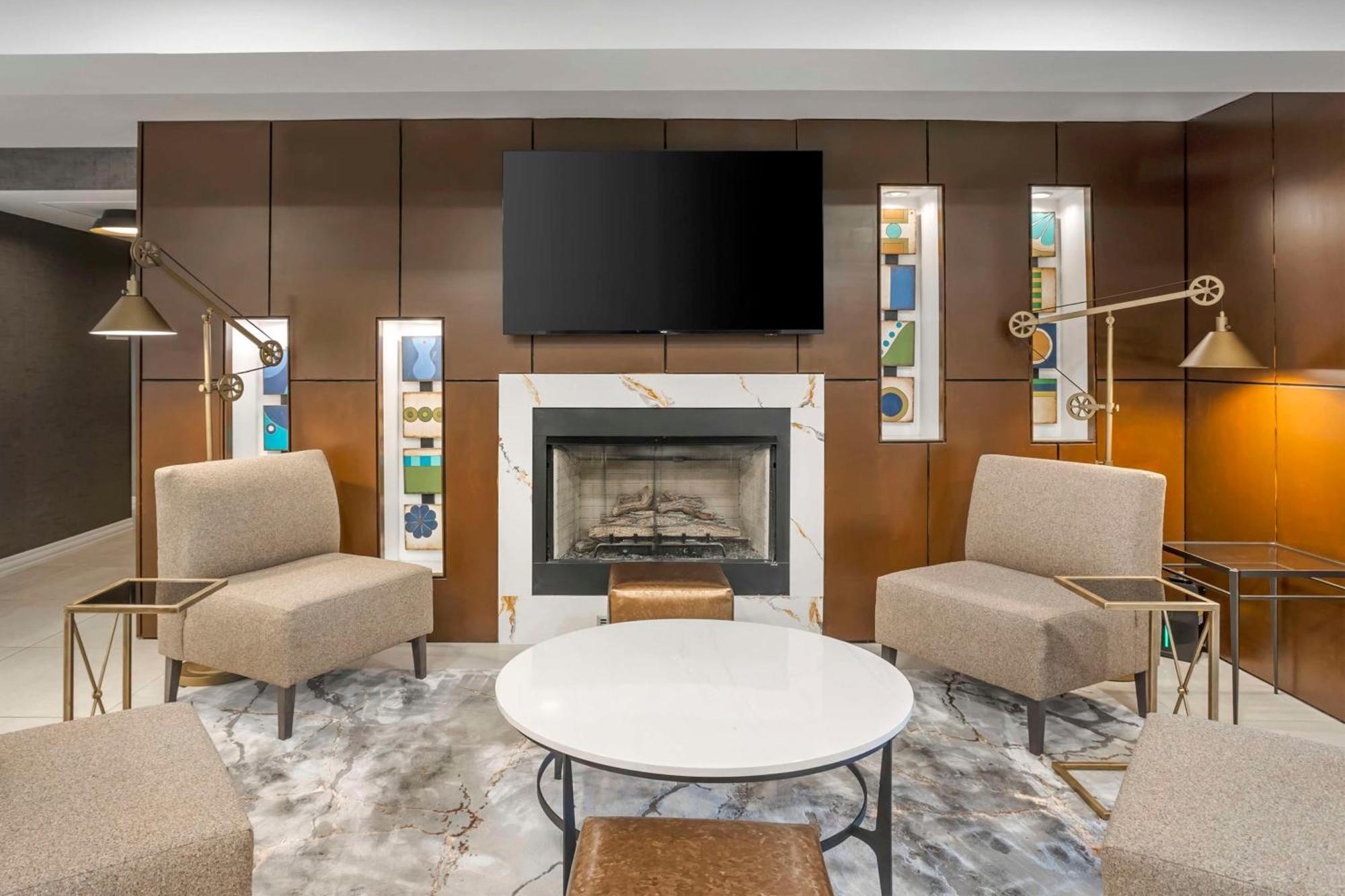 Best Western Plus Heritage Rail Inn & Suites York Esterno foto