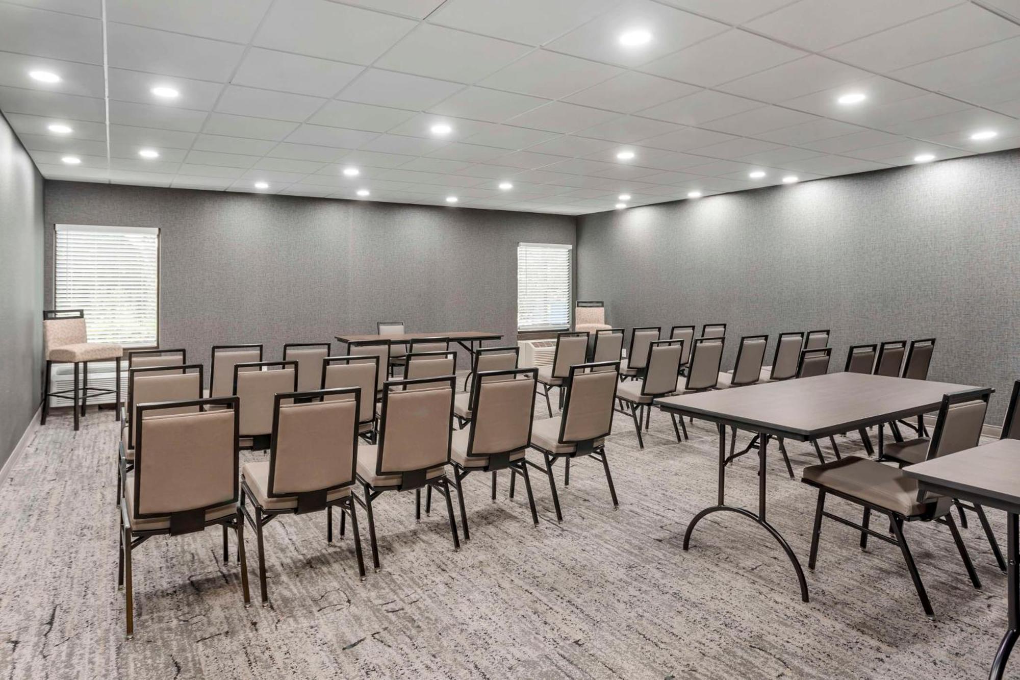 Best Western Plus Heritage Rail Inn & Suites York Esterno foto